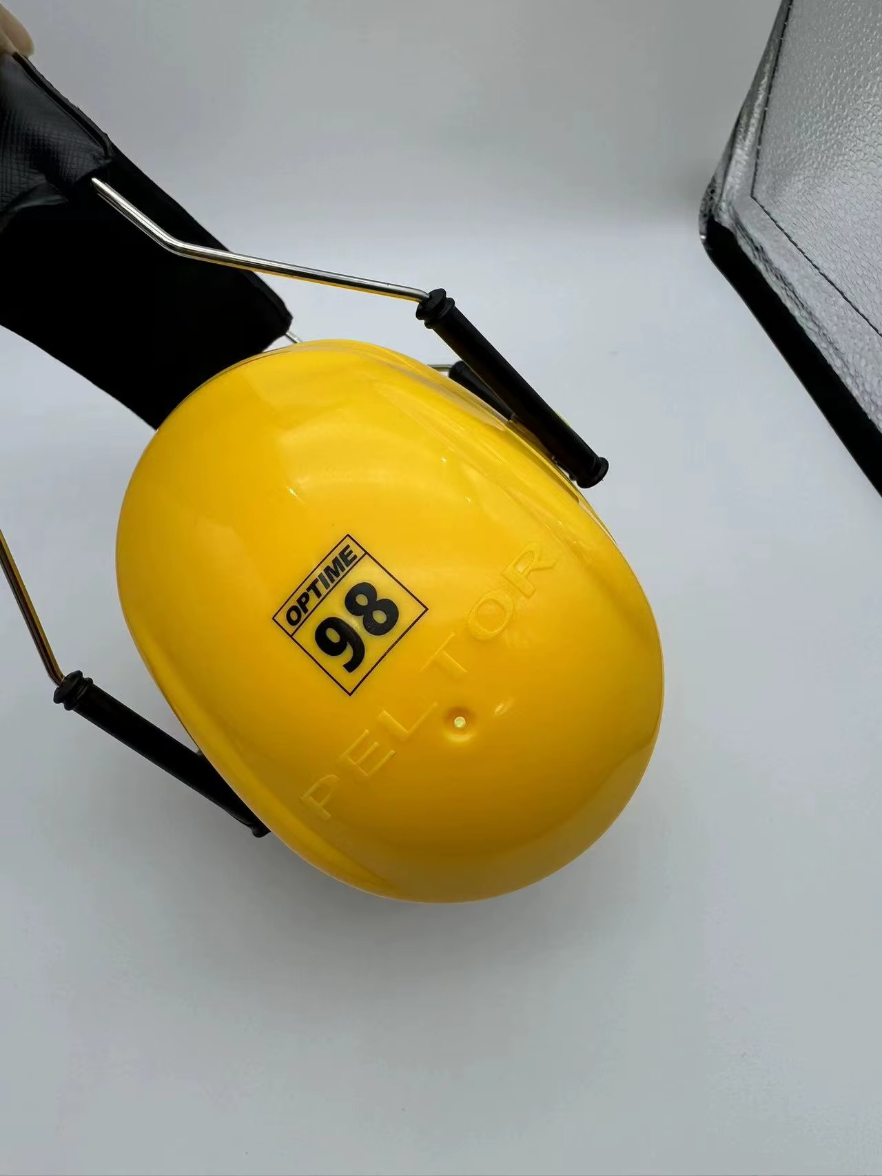 3M PELTOR EARMUFF