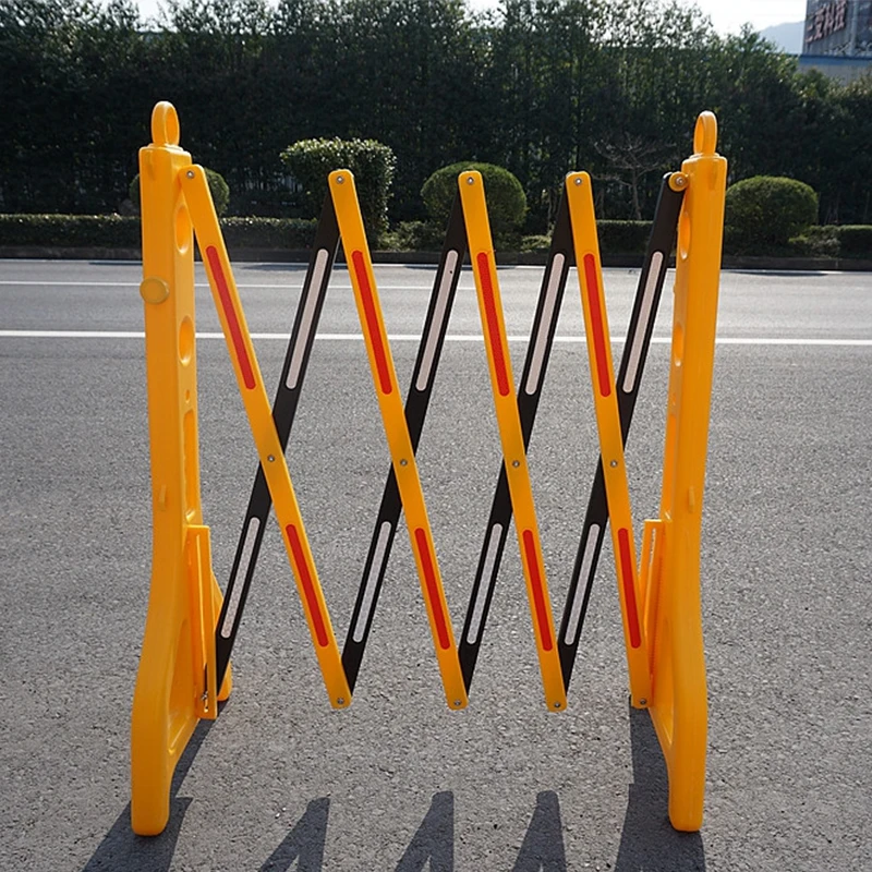 Outdoor Portable Traffic Expandable Safety Barricade Yellow Plastic Barriers