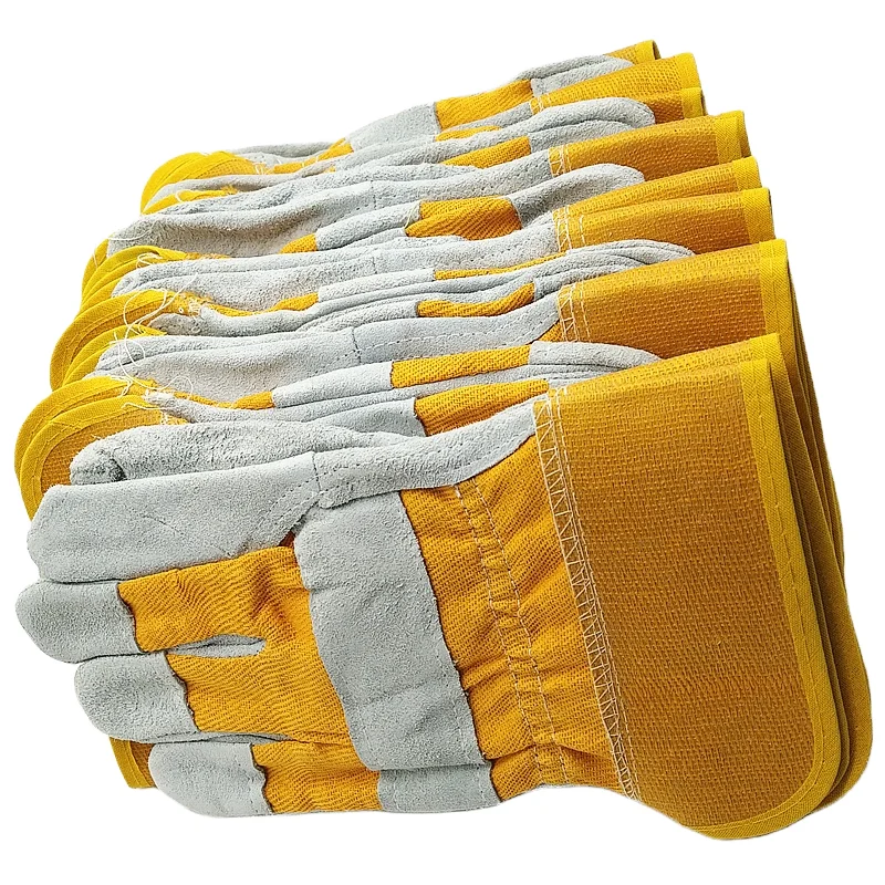 Leather rigger gloves.